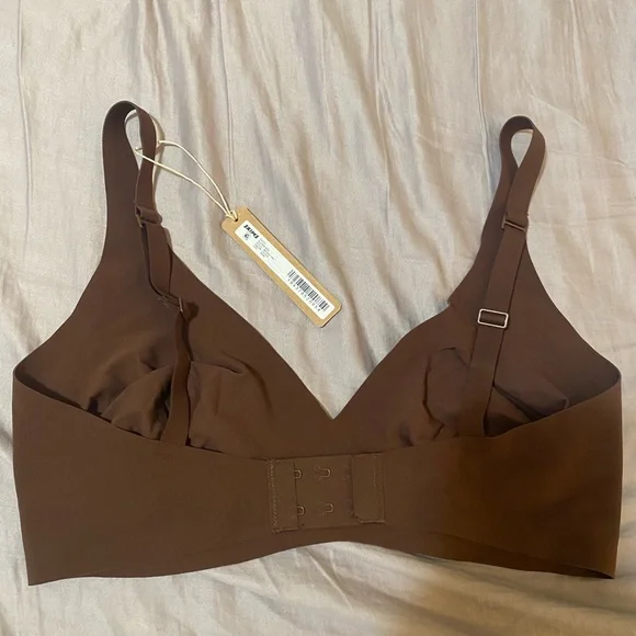 Skims Naked Plunge Bra, size M-DD, color Cocoa. NWT - Picture 3 of 5
